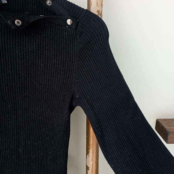 Bershka Minimalist Black Ribbed Dress - Picture 11 of 12